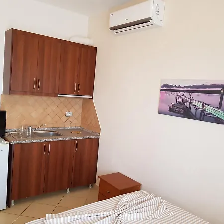 Eglent's Tourist House Sarandë