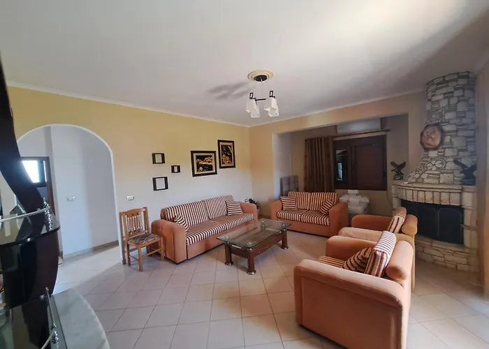 Eglent's Tourist House 3*