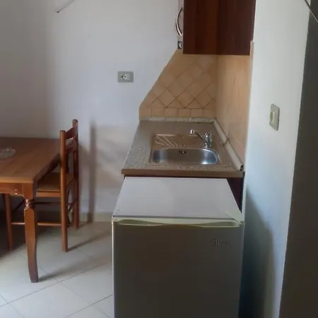 Eglent's Tourist House 3* Sarande