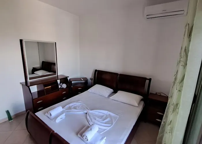 Eglent's Tourist House 3* Sarandë