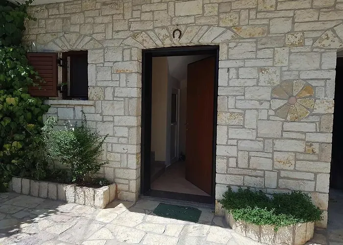 Affittacamere Eglent's Tourist House Sarandë